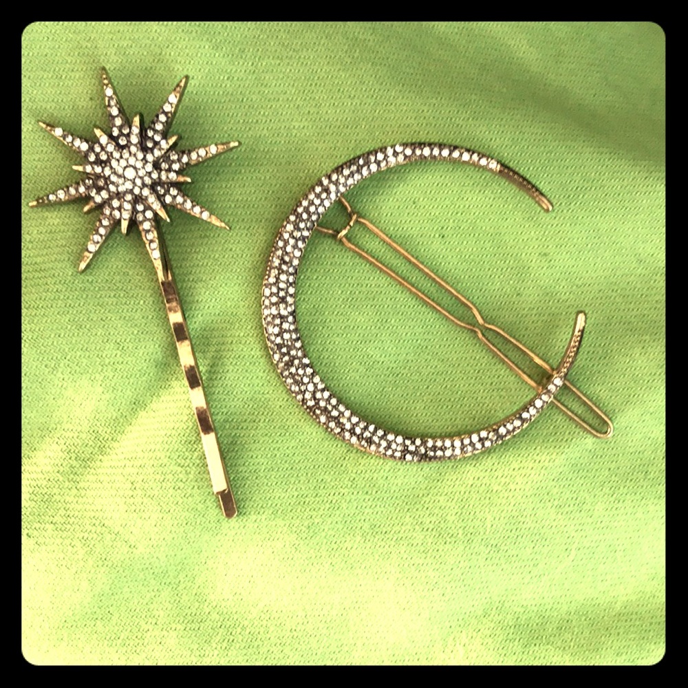 Vintage look hair clips